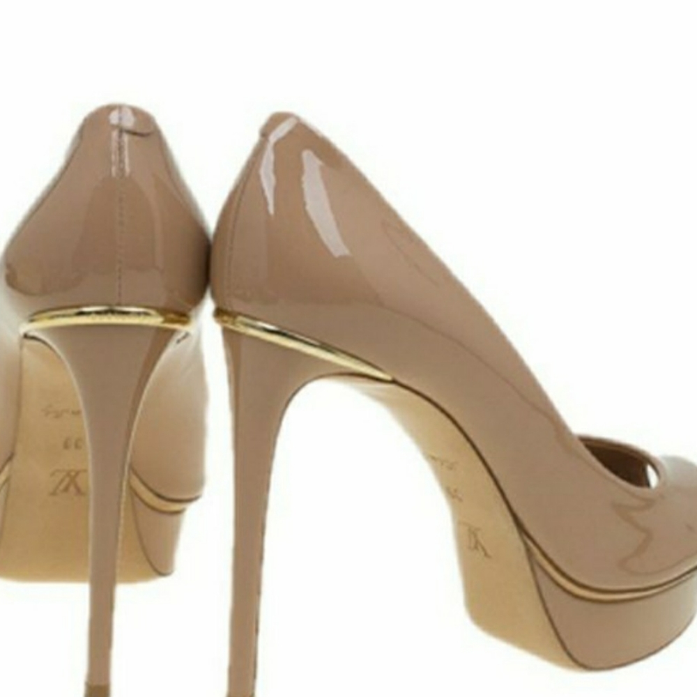 Designer shoes - Picture 2 of 4